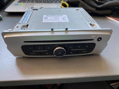 Renault megane iii радио 281157698r фото №1