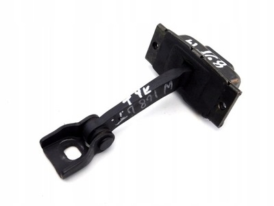 26/17 mercedes w168 обмежувач двері p / l задня фото №1