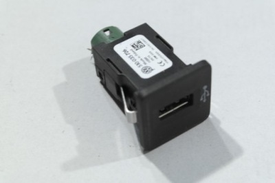 Vw audi seat skoda разъём usb 510035726 фото №1
