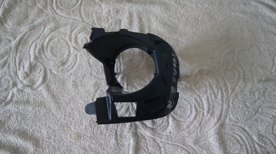 Рамка протитуманної фари trafic iii права 2014+ фото №1