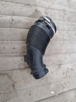 Audi a4 b9 a5 8w труба воздухозаборник воздуха 2,0 tdi фото №1