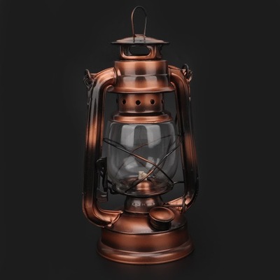 Vintage lampa naftowa żelazna latarnia lekka