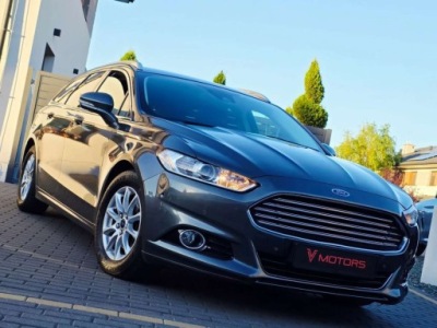 Ford Mondeo TITANIUM___Skora Navi Kamera Convers KeylessGo SONYsync___