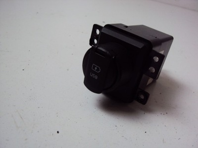 Зарядное устройство usb kia sportage iv 17 r фото №1