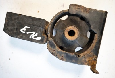 Подушка двигуна передня corolla e12 1.4 d4d 04-06r. фото №1