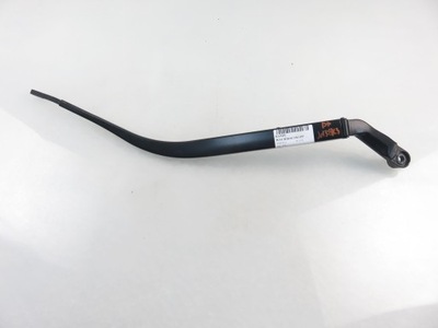 HOLDER WIPER BLADES RIGHT INFINITI M  