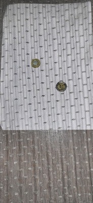 miękki lekko plisowany szaro zielony tiul z wyszywanym wzorem