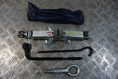 Домкрат ключ вушко набір opel agila b suzyki splash 08-15 фото №1