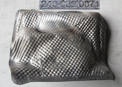 Защита тепловая mercedes a w176 b w246 2466820871 фото №1