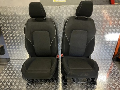 Сидіння лівий uk ford fiesta mk8 17- active фото №1