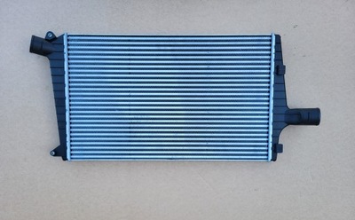 Інтеркулер audi a6 c5 allroad 2.5 tdi 4b0145805f фото №1