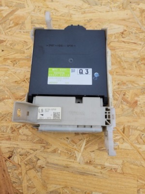 Модуль bsi toyota yaris iii 89221-0d110 фото №1