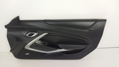 Camaro vi 16-19 обшивка двері правий перед bose фото №1