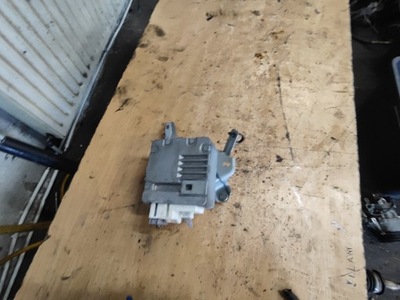 Toyota yaris ii модуль усилителя фото №1