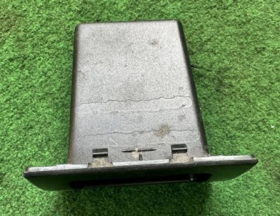 Бардачок під  радіо a6396891039 mercedes vito w639 фото №1