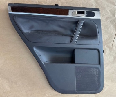 Volkswagen touareg 7l обшивка дверь левый задняя 7l6861317a фото №1