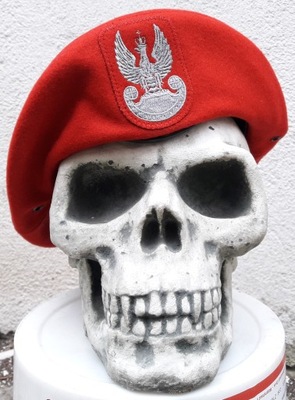 Beret szkarłatny WP - 56