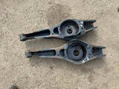 Skoda yeti важіль задній правий фото №1