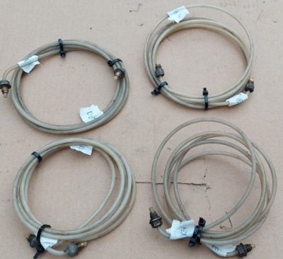 Mercedes w220 шланг airmatic низ балка фото №1