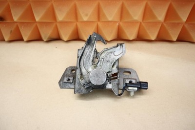 Volvo v50 lift замок засов капот фото №1