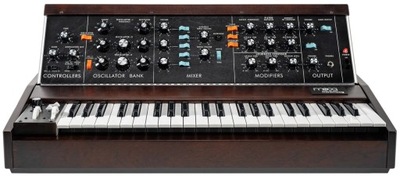 Moog Minimoog Model D 2022