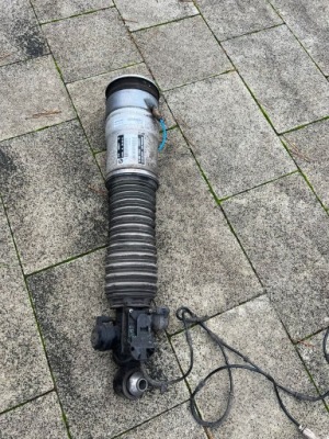 Bmw 7 f01 f02 lci lift амортизатор задня задній правий 6858814 фото №1