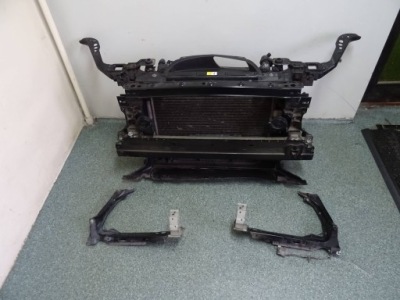 Jaguar f-pace x761 pas передний радиатор балка дизель фото №1