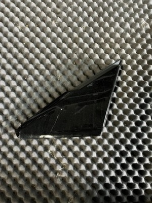 Renault captur initiale трикутник заглушка крила фото №1