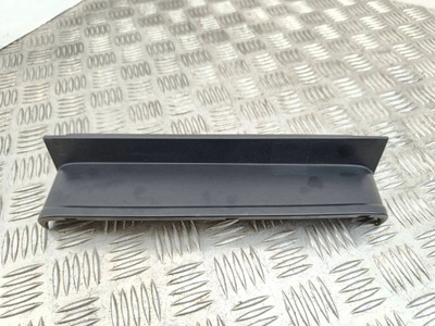 Volkswagen caddy 2008 молдинг pod фара задня фото №1