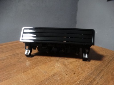 Решётка обдув консоли porsche panamera 971 1 фото №1