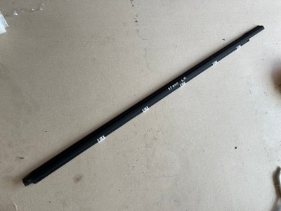 Kia stonic 17- молдинг ущільнювач двері ліва перед фото №1