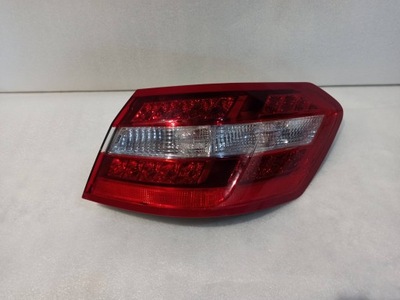 Mercedes 212 sedan лампа правий задня задня права фото №1