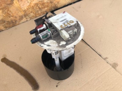 Renault clio насос топлива топливная 7700315154b фото №1