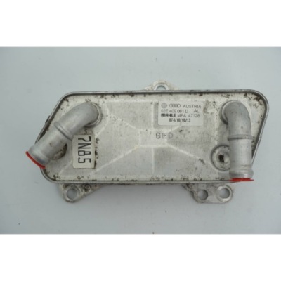 Радіатор оливи audi a3 8v 02e409061d фото №1