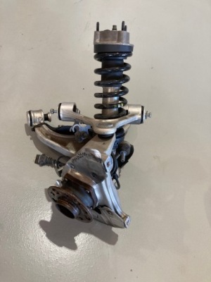 Mercedes amg gtr a190 підвіска поворотний кулак важелі перед передні ліва фото №1