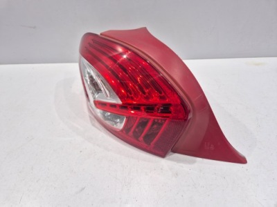 Задня лампа ліва peugeot 208 i przed liftingiem 2012 2013 2014 02.2015 фото №1