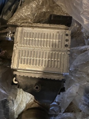 Радіатор повітря інтеркулер lexus rc фото №1