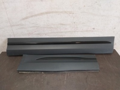 Двері молдинг перед задня права mercedes gla w247 фото №1
