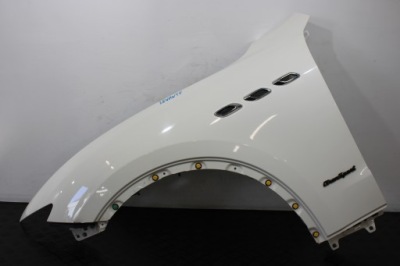 Крила лівий перед передній maserati levante m161 фото №1