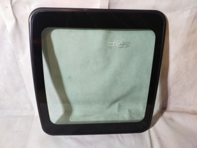 Subaru forester sf 98-02 скло люк фото №1