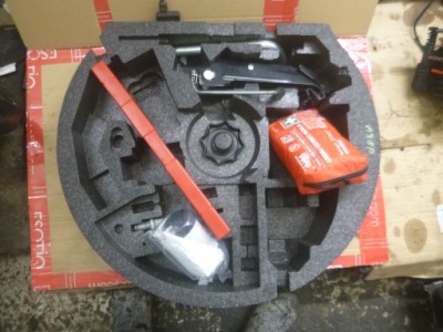 Набір ремонтний w колесо вкладиш домкрат вушко audi a3 8p фото №1