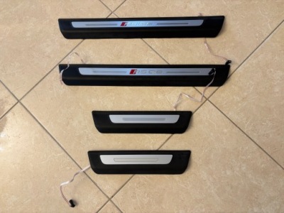 Накладки prodowe накладки audi q8 rsq8 4m8947406b фото №1