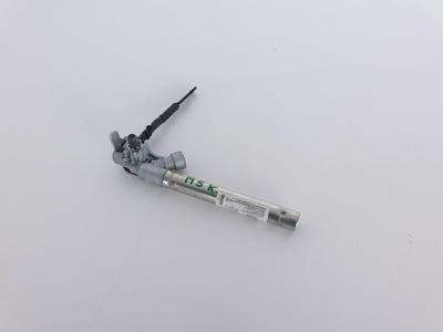 Ghibli quattroporte натягувач поперечина правий перед фото №1