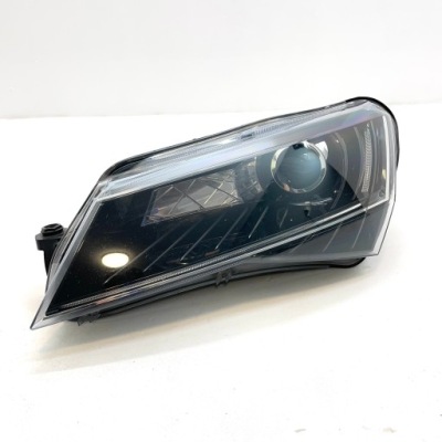 Superb iii лампа ліва bi-xenon led 3v1941015a фото №1