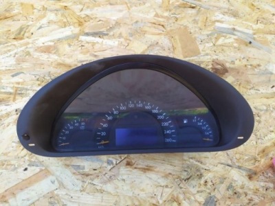 Счетчик приборы mercedes w203 a2035403411 фото №1