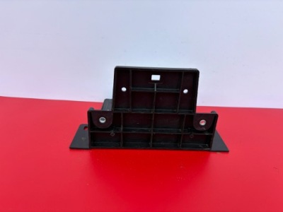 Land rover discovery iv кронштейн коробка предохранителей кронштейн ka11/am603 фото №1