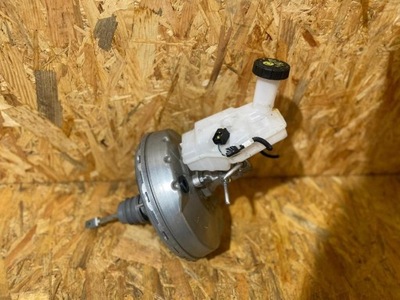 Насос тормозная усилитель тормозов dacia sandero iii 472101095r фото №1