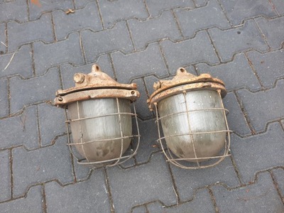 Lampa przemysłowa żeliwna Stara lampa