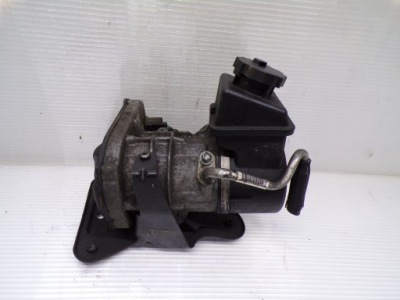 Насос усилителя mercedes w164 ml lift 1644601580 фото №1