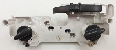 Панель управление вентиляция toyota yaris verso фото №1